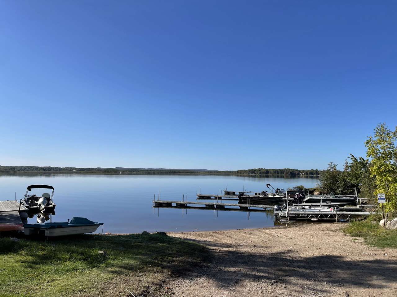 Booth Landing Camping & Cottages