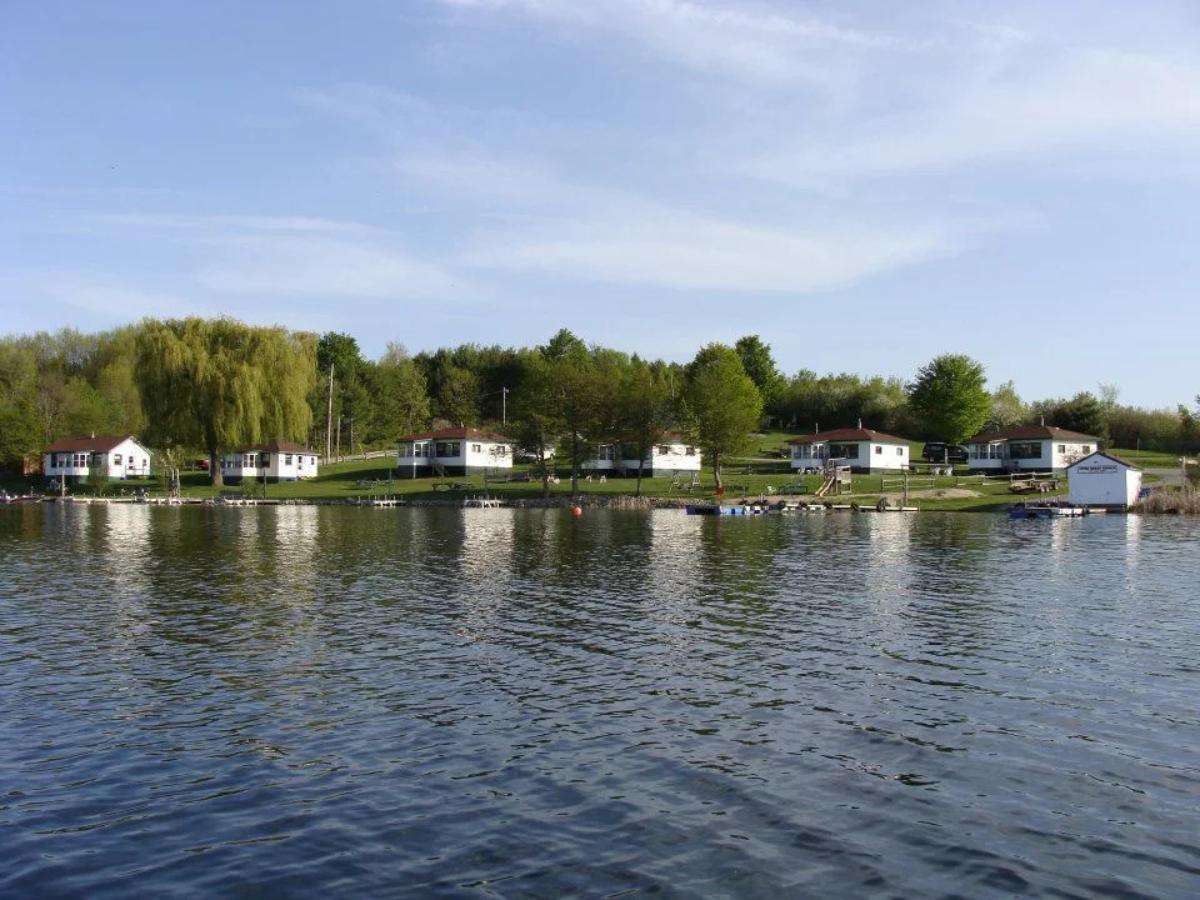 Upper Rideau Resort